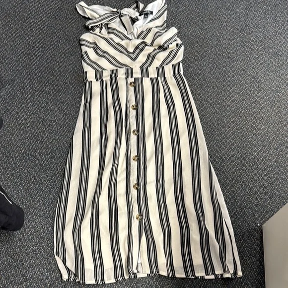 Crystal sky midi dress M // 042417 - Picture 1 of 2